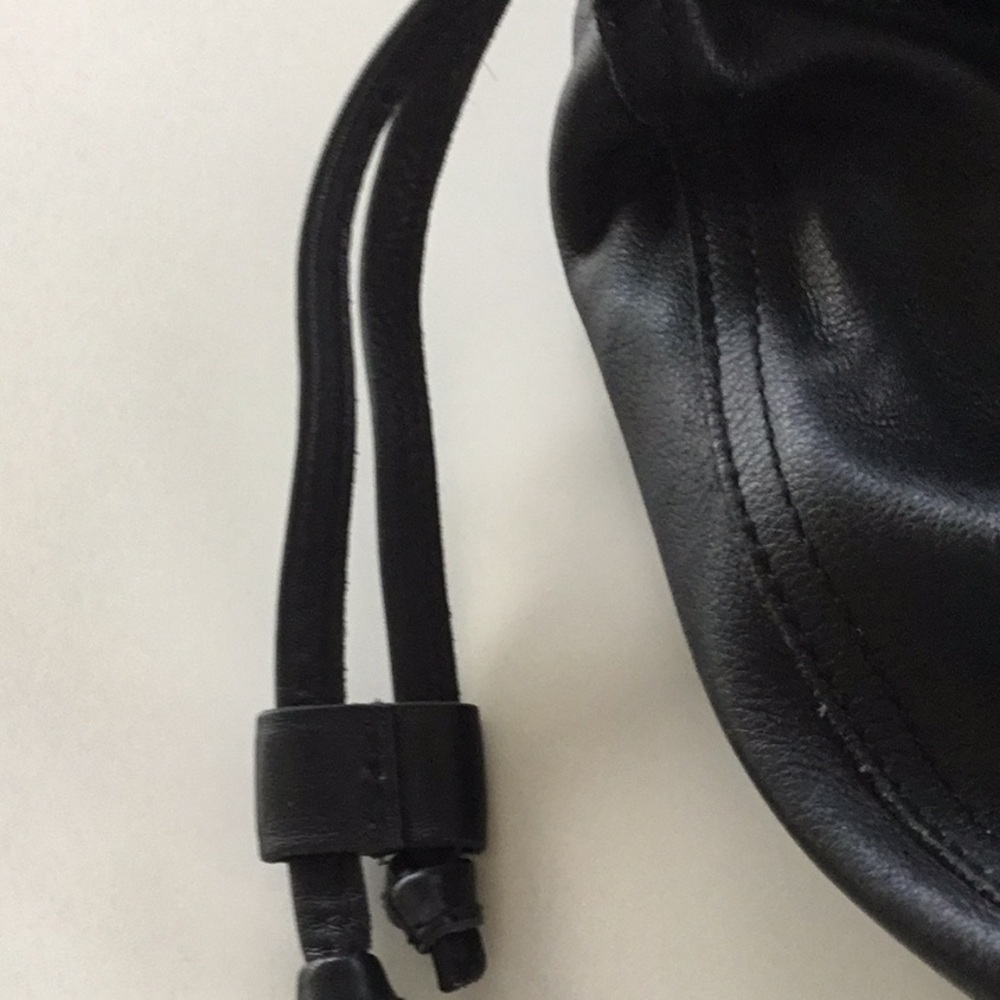 Madewell Black Shoulder Bag Sleek Design - Picture 5 of 6